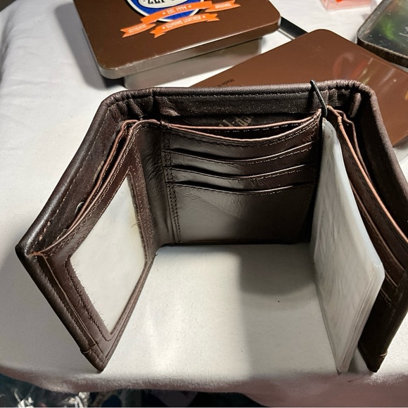 Auburn Waxed Canvas/Leather BY ZEP-PRO Bifold Fishermans Wallet tin GIFT box NEW - Picture 11 of 16